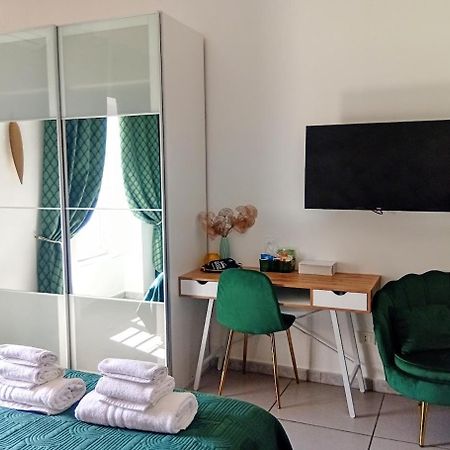 Megaride Santa Lucia Bed & Breakfast Napoli Bagian luar foto