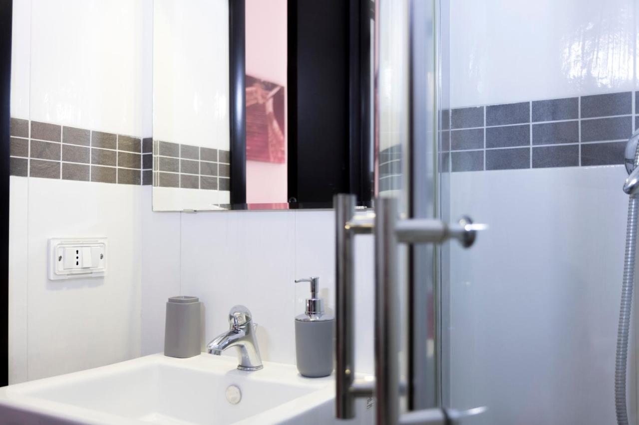 Megaride Santa Lucia Bed & Breakfast Napoli Bagian luar foto