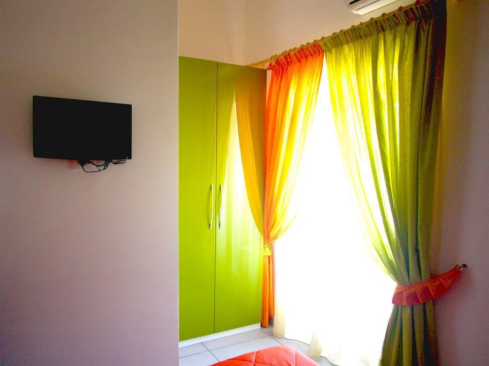 Megaride Santa Lucia Bed & Breakfast Napoli Bagian luar foto