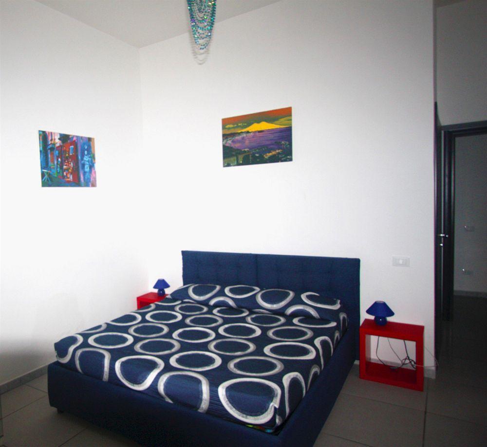 Megaride Santa Lucia Bed & Breakfast Napoli Bagian luar foto