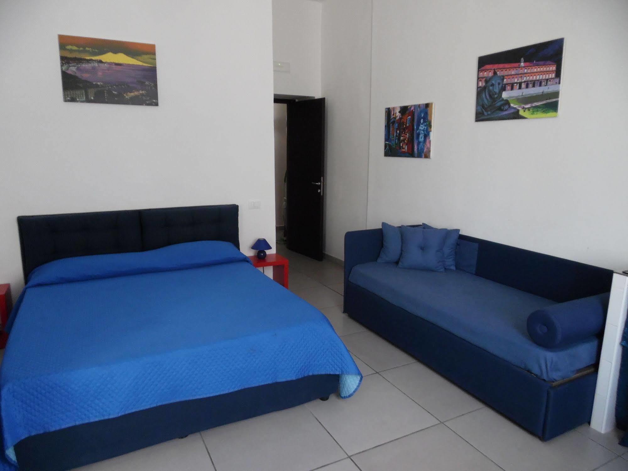 Megaride Santa Lucia Bed & Breakfast Napoli Bagian luar foto